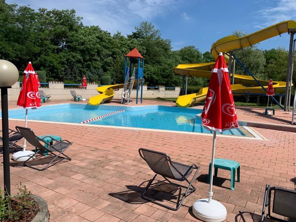 Piscina San Lorenzo Santhia Ngoại thất bức ảnh